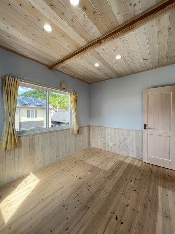 安来市汐手が丘中古住宅の洋室
