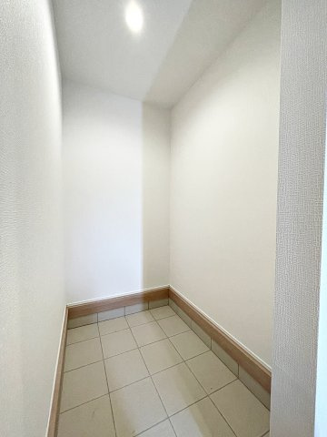 新築戸建・新築建売　郡山市東原一丁目　富田東小・富田中の収納|SIC付きなのでベビーカーやカー用品、アウトドアグッズなどの収納にも便利です！