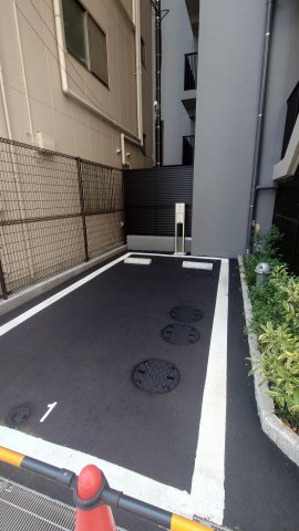 オーベルアーバンツ秋葉原の駐車場