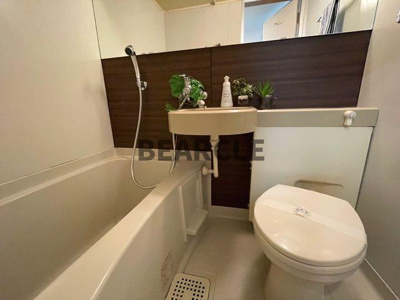 【トイレ】 | ルミネスプラザ | 落ち着いた色調のトイレです