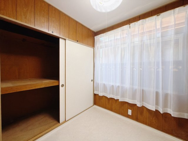 【中古戸建】深谷市人見の収納|■収納｜｜季節物がたくさん収納できる押し入れは衣替えや模様替えで大活躍！