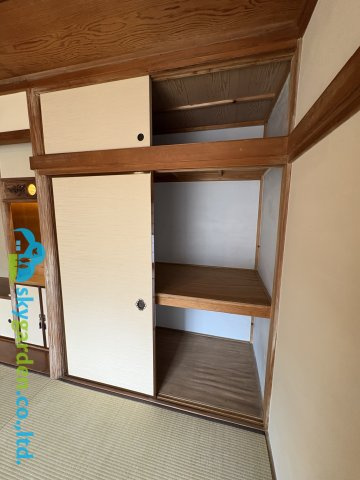 逗子市小坪６丁目　中古戸建の収納|天袋付きの押入れ