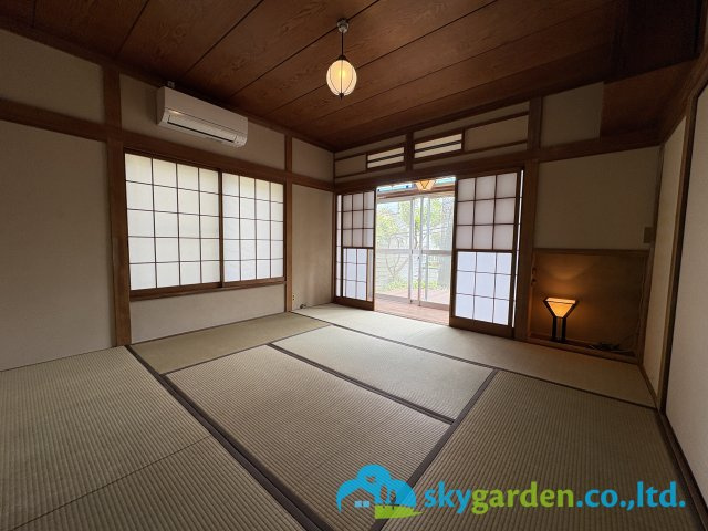逗子市小坪６丁目　中古戸建の和室|広縁のある８畳の和室