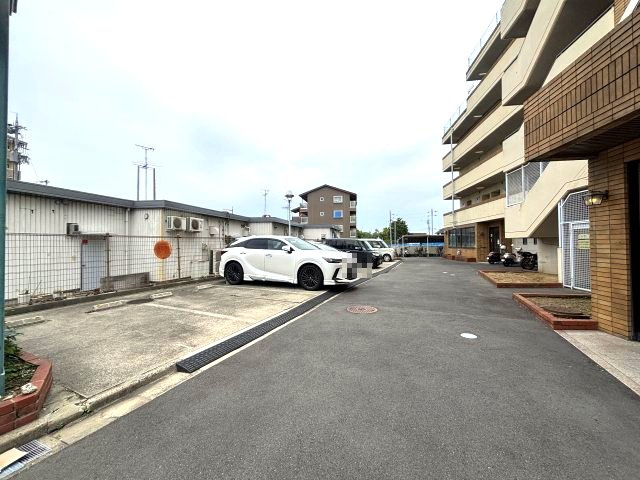 プリマベーラ藤井寺の駐車場