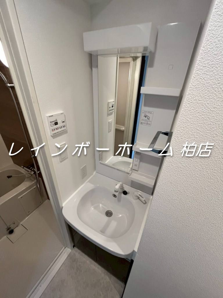 特典：仲介手数料が無料です!!|※現況優先になります。