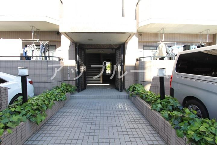 エスポワール五反田のエントランス