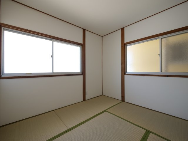 石井様貸家の寝室