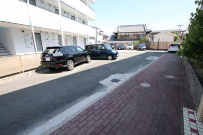 【駐車場】 | 竹城台ハイツＥ棟