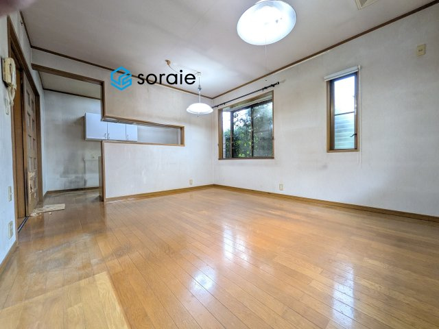 川越市霞ケ関東5丁目　中古戸建の居間・リビング|令和8年6月12日撮影。
