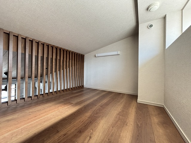 【寝室】