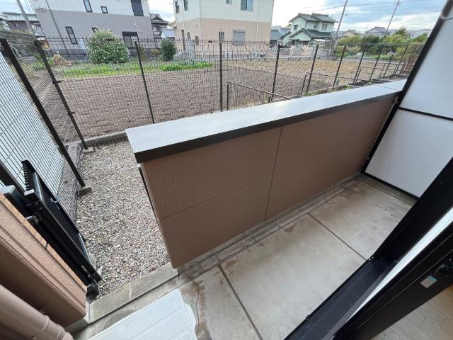 カームｆ本郷の庭|ベランダ