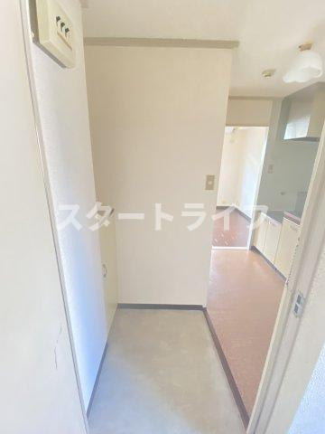 大阪市東淀川区東中島５丁目の賃貸マンションの玄関