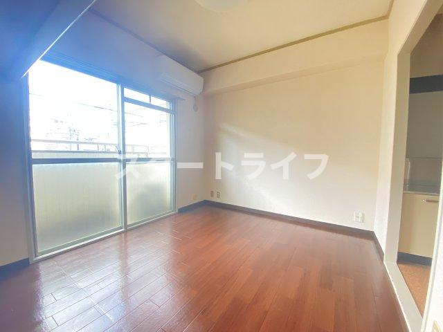 大阪市東淀川区東中島５丁目の賃貸マンションの寝室