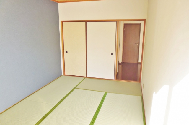 ハイツパルテールの居間・リビング|和室6帖