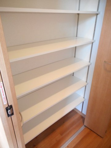 シンプルで使いやすい玄関です