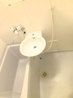コンパクトで使いやすいお風呂です