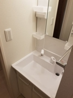 内装は落ち着いています
