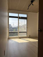 こちらの居間で趣味の時間をお楽しみください