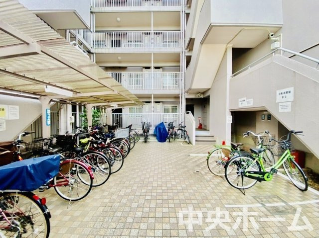 モアステージ墨田の駐輪場|【自転車置き場】最新の空き状況や費用などの詳細は担当スタッフまでお問い合わせください。