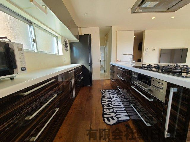 【キッチン】 | 玉湯町玉造中古戸建 | 収納豊富です