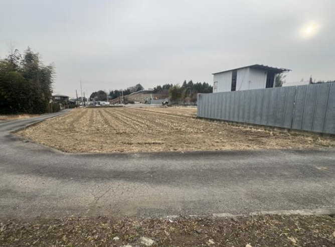 厚木市三田　資材置場用地の外観