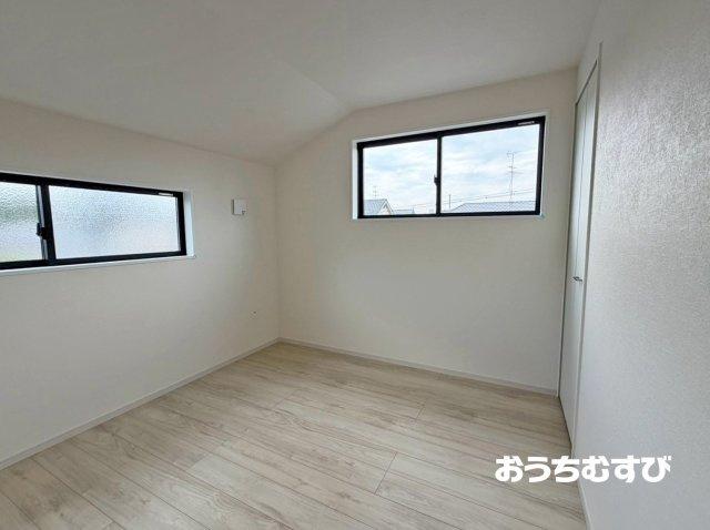 守山区小幡北3期(全2棟)の洋室