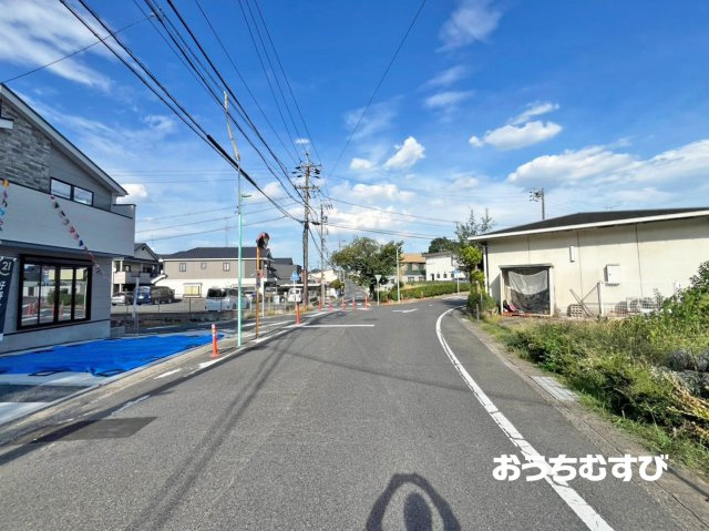 守山区小幡北3期(全2棟)の前面道路含む現地写真