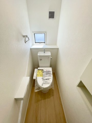 長野市松代町松代第９のトイレ|1、2階それぞれにトイレ完備！温水洗浄便座機能付きです♪　１号棟