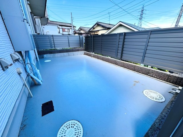 【バルコニー】 | 和光市下新倉4丁目　中古一戸建住宅（成増店） | しっかりとした作りのフェンスへ交換され、外からの視線から守られやすく思い思いの自分時間を過ごすことができます。