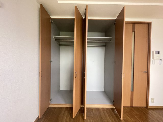 メゾン　サンフィットの収納