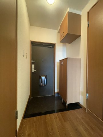 メゾン　サンフィットの玄関