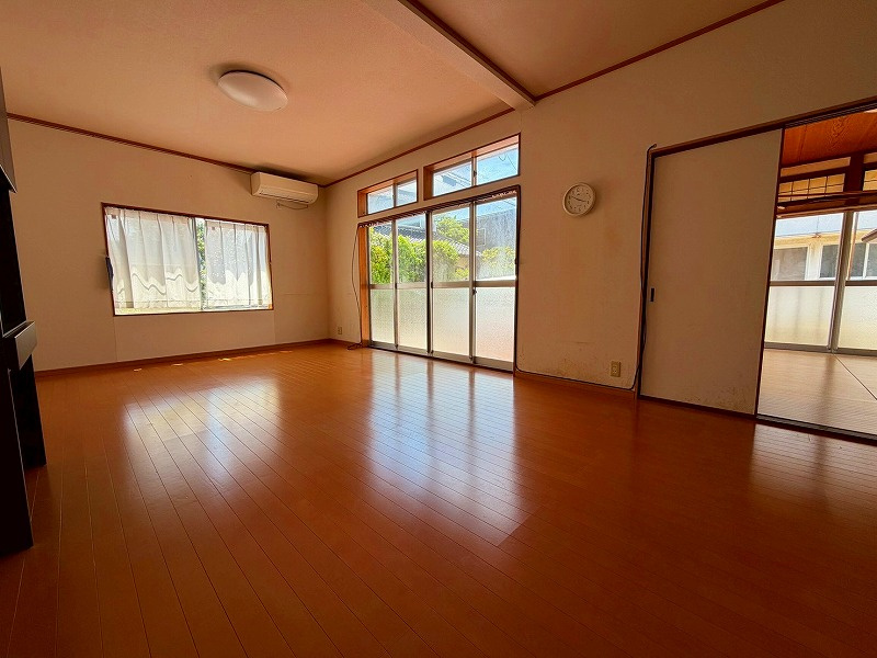 米子市富益町中古戸建の居間・リビング|リビングになります。