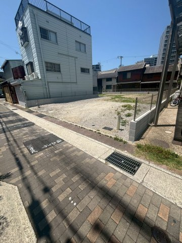 東出町3丁目の前面道路含む現地写真