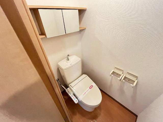 コンフォース行事のトイレ|シャワー付トイレ