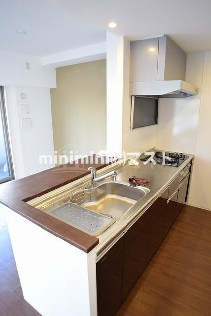 大阪市浪速区稲荷２丁目の賃貸マンションのキッチン