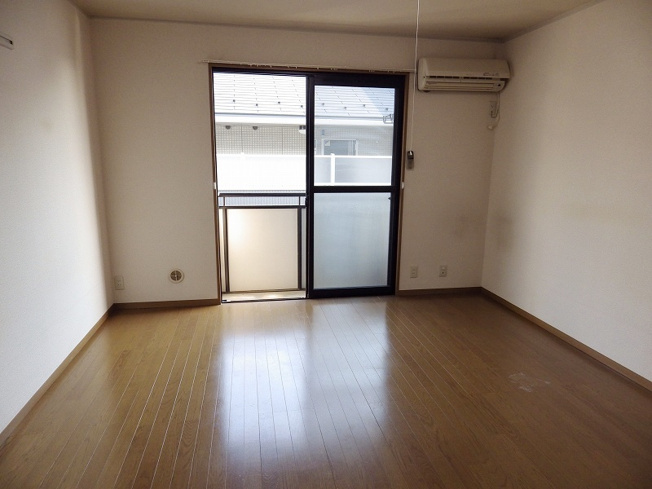 【居間・リビング】 | サンクテュエール（D-ROOM） | 他号室参考写真