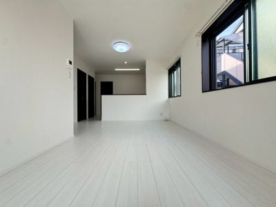 【居間・リビング】 | 吹田市泉町4丁目テラスハウス
