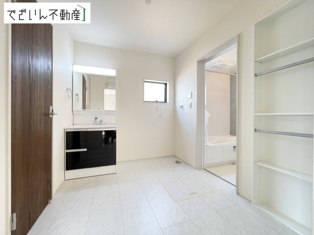 【独立洗面台】 | Livele Garden.S久喜市吉羽第5　新築住宅 | ≪2号棟≫
現地(2026年7月撮影)