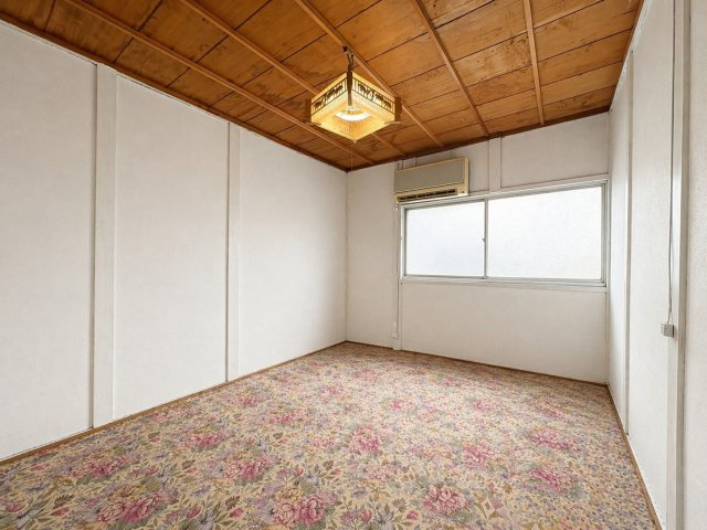 平野区加美北1丁目の寝室|シンプルで使い勝手の良いお部屋。寝室や子ども部屋、ワークスペースなど多用途に対応できます♪