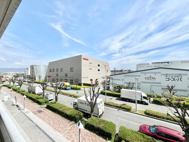 クロスティ八尾南壱番館の展望