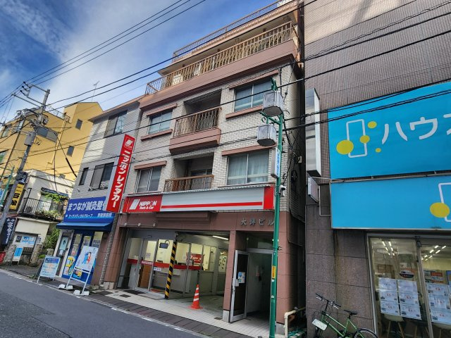 大坪ビルの外観