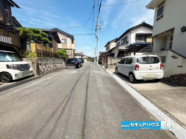 【完成】知多市日長台　全1棟の前面道路含む現地写真|事前予約にて現地ご見学いただけます！お気軽にお問い合わせください♪
■株式会社　セキュアハウス　■
住宅ローンに強く、知識、経験豊富なスタッフ在籍
お客様に寄り添い、ご成約後もサポート致します