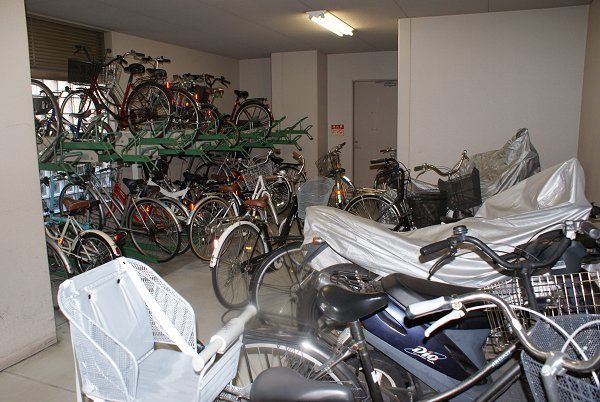 駐輪場 