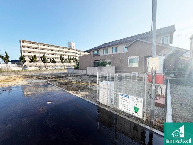 姫路市網干区新在家　第5期　新築一戸建ての前面道路含む現地写真|周辺は落ち着いた街並みの住宅地！子育てがしやすい住環境です！まだ未完成ですが、現地でしかわからない事もございます。是非一度ご覧ください。