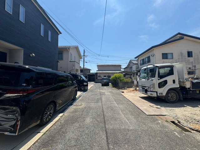 【前面道路含む現地写真】の画像