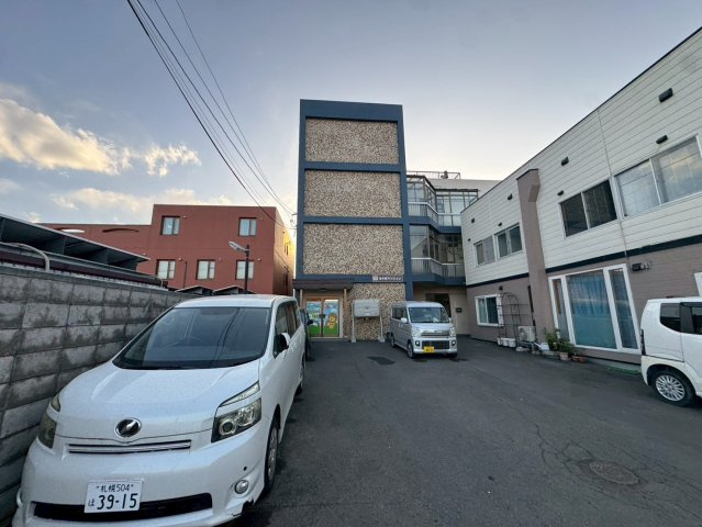 北海道札幌市　一棟マンションの外観