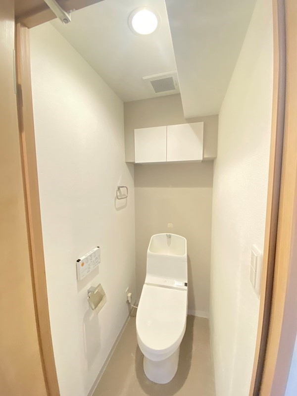 コスモリード学芸大学のトイレ|ゆったりとした空間のトイレです