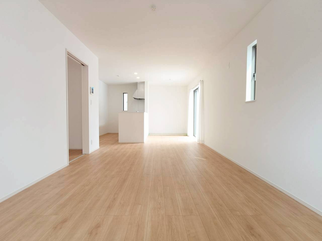 八潮市　鶴ケ曽根　新築戸建　全3棟の居間・リビング|施工例です