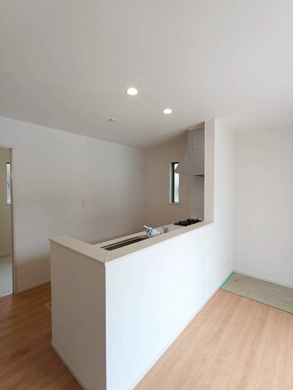 八潮市　鶴ケ曽根　新築戸建　全3棟のキッチン|施工例です