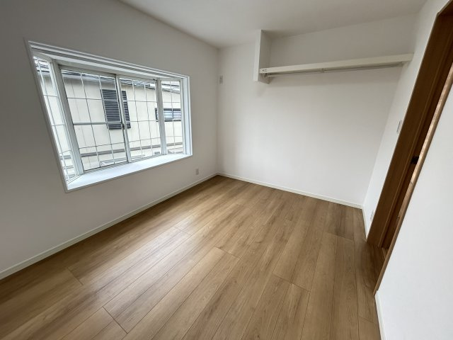 【洋室】 | 五月ケ丘中古戸建 | 使い勝手のいい洋室です